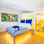 Luiselle Charming Accommodation Sorrento City Center